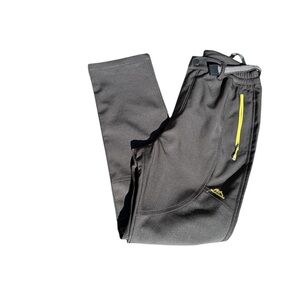 NWOT Men’s Black w yellow trim outdoor pants by Outdoor size Large